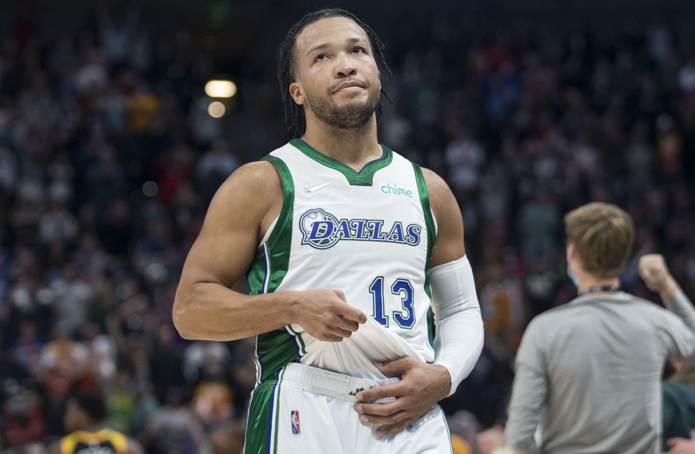 包含美国鏖战法国，莱万一己之力扛起全队的词条