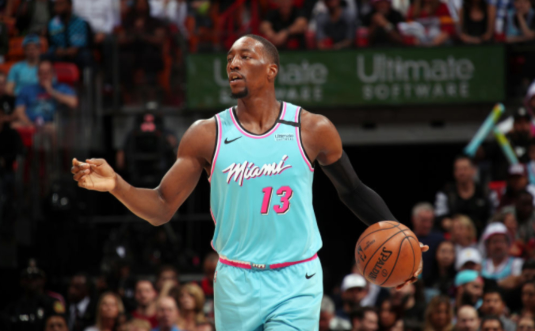 意大利男篮强势公牛，阿德巴约爆发神勇