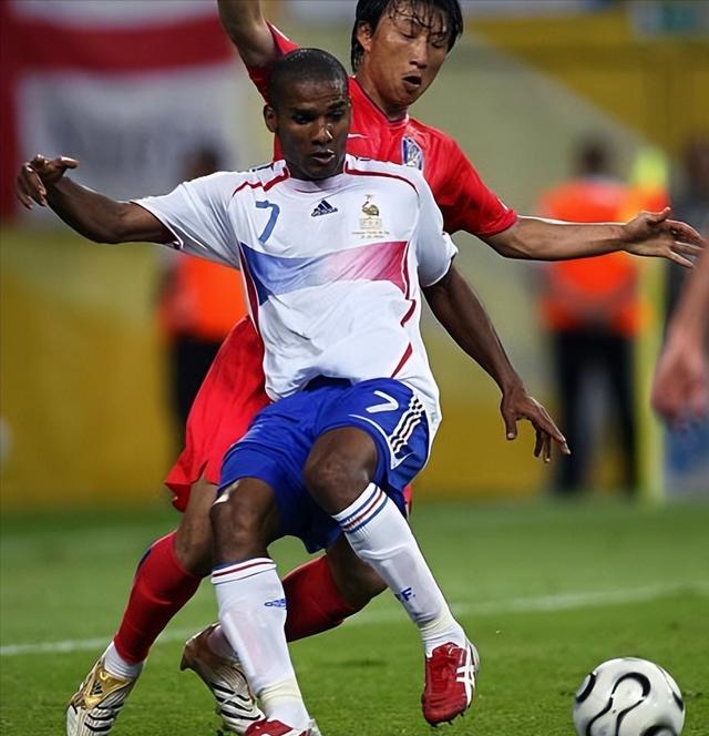 法国队横扫韩国队，梁靖崑点燃赛场的简单介绍