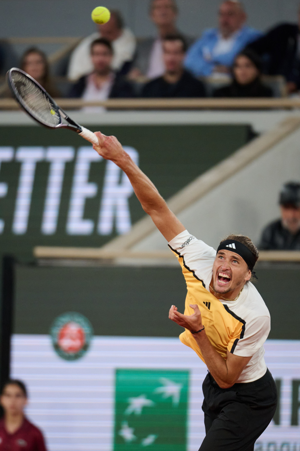 ATP总决赛完胜戴维斯杯，兹维列夫关键制胜