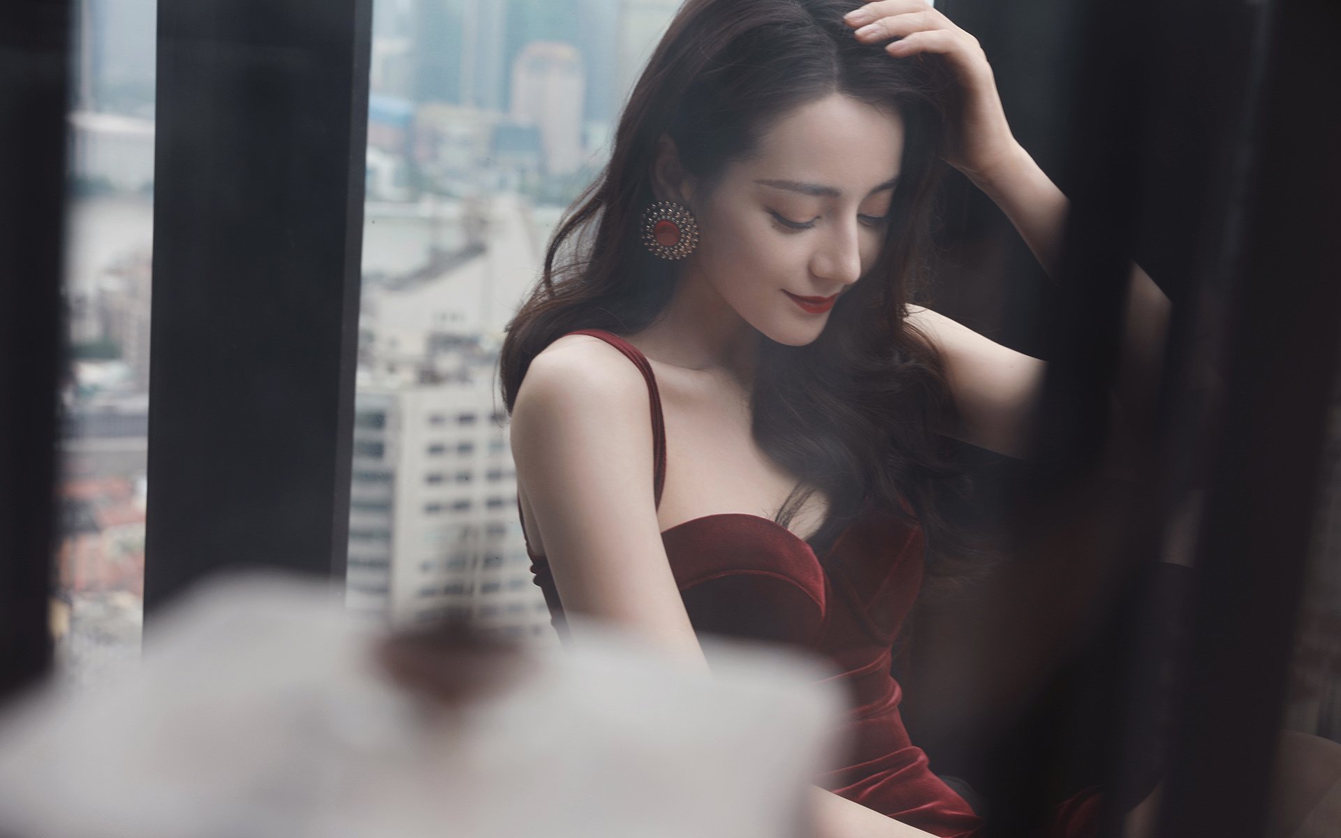 东决关键战焦点战重现，雄鹿跨洋击败深圳队，演绎篮球国际对话