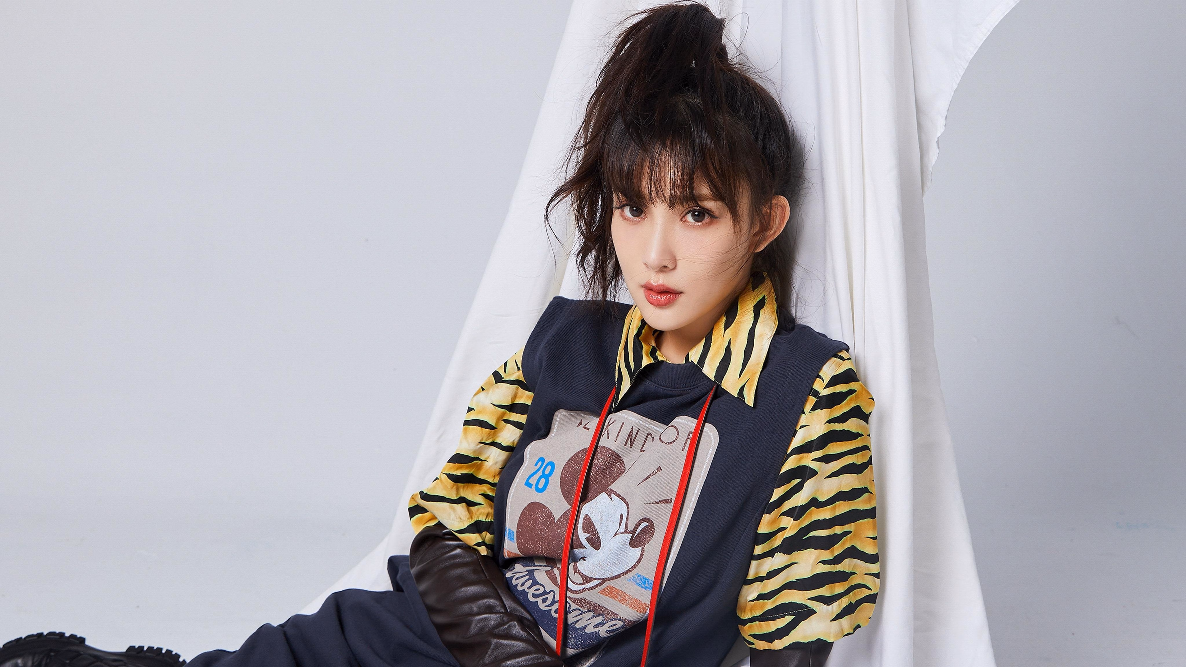 铁幕与银河,湖人铸就团队防守之墙,东契奇点亮个人天赋之巅