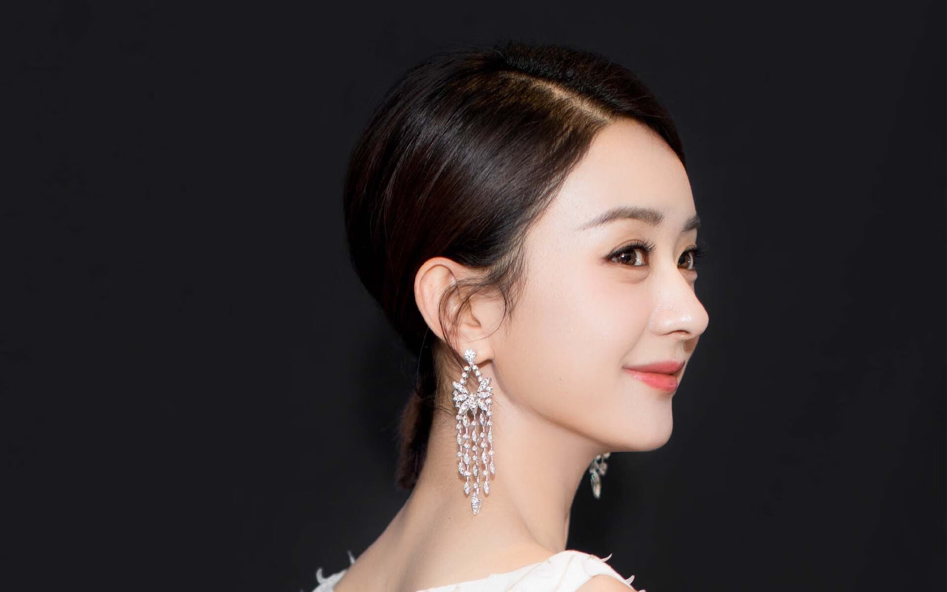 1.红龙咆哮!威尔士逆袭晋级亚特兰大,新核内马尔式天才定乾坤