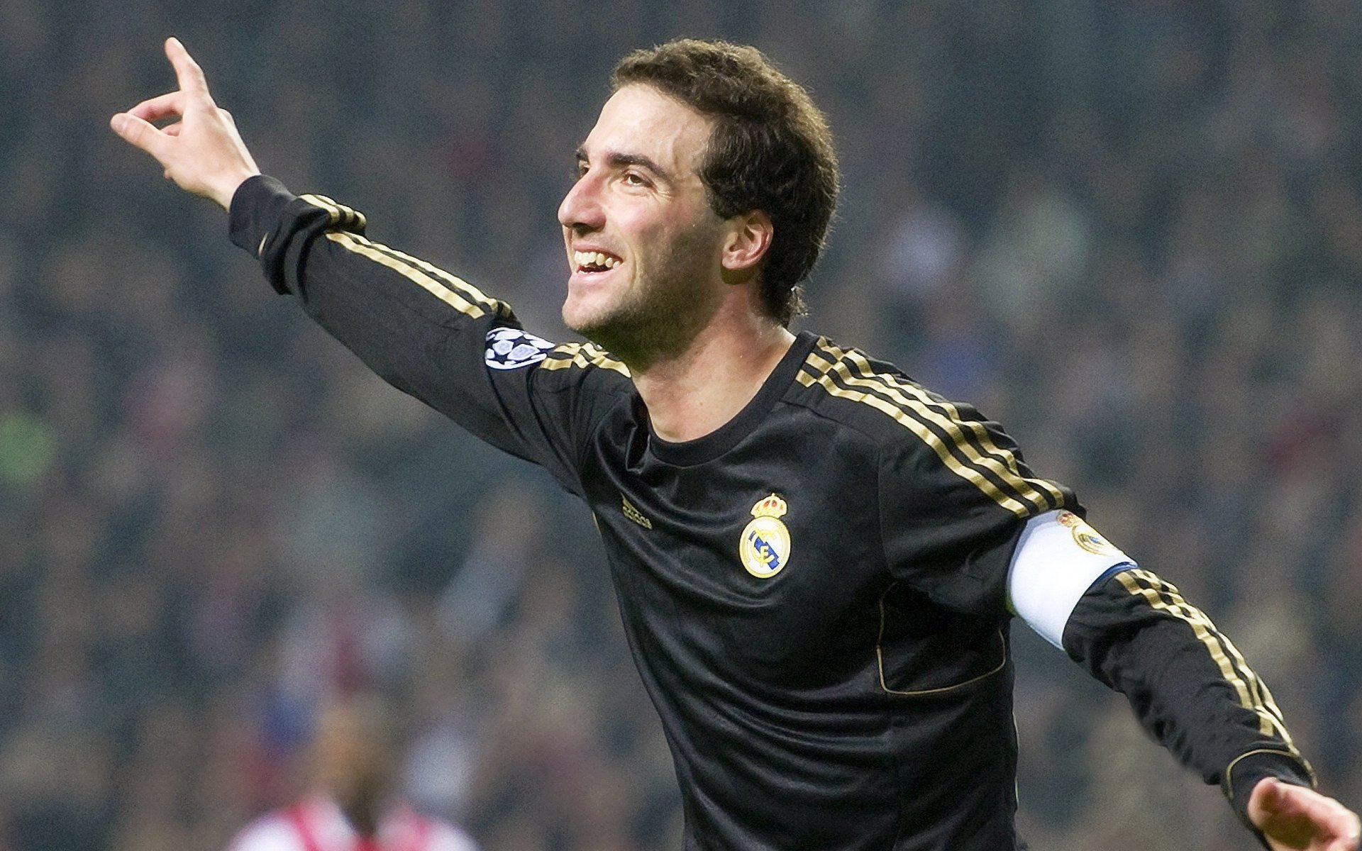 奇兵卷走胜利,福克斯光芒四射